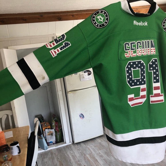Reebok Green and Black Star Hockey Jersey - Picture 4 of 4
